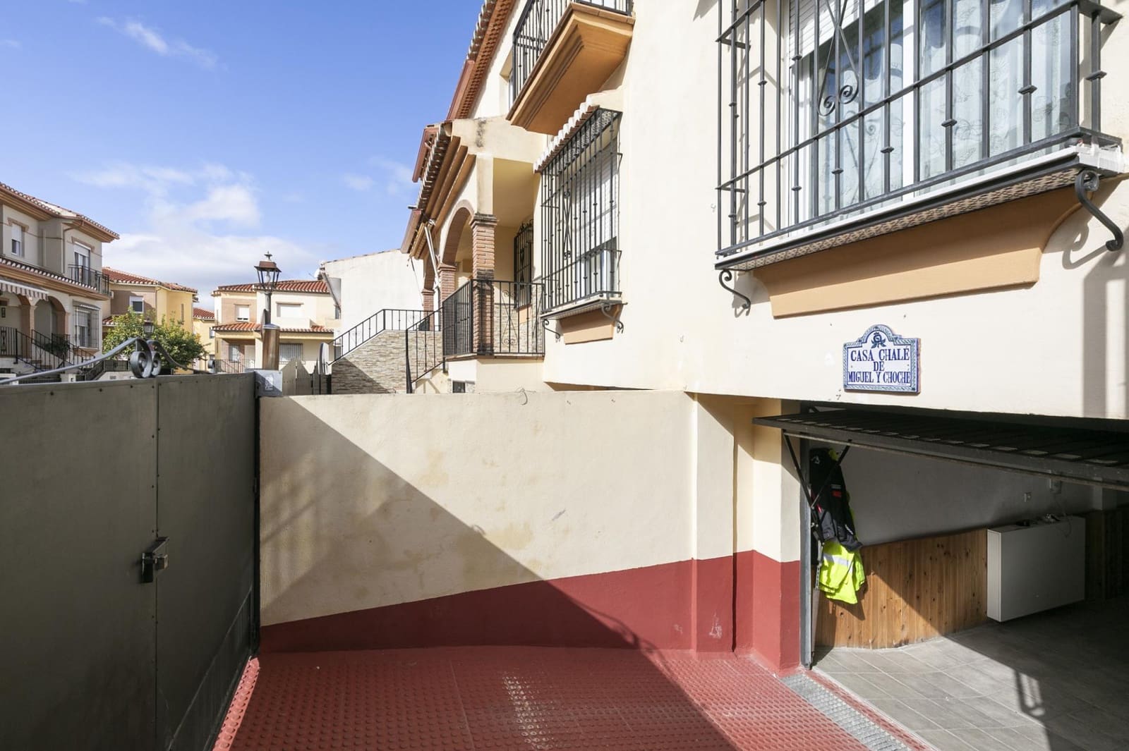 Adosado de 3 habitaciones en Vegas del Genil en venta con piscina garaje - 209.000 € (Ref: 9674517)