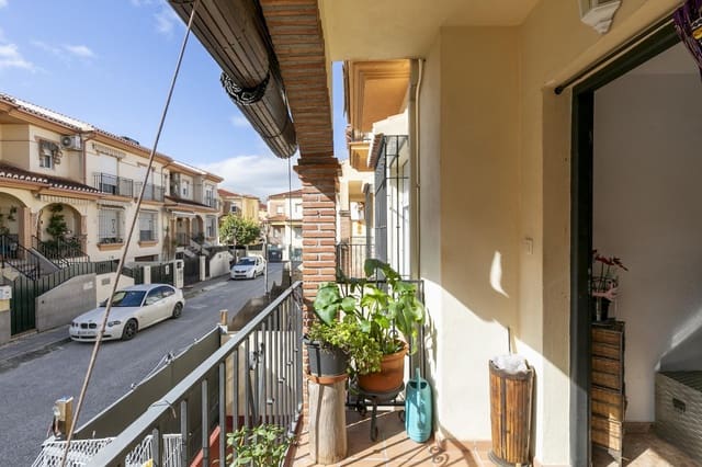 Adosado de 3 habitaciones en Vegas del Genil en venta con piscina garaje - 209.000 € (Ref: 9674517)