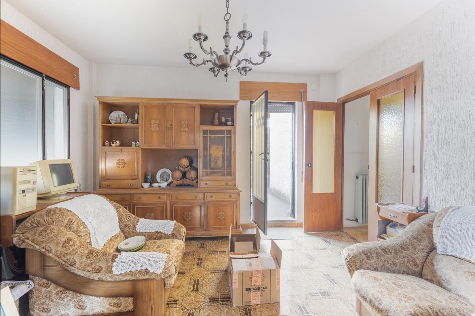 6 bedroom Villa for sale in La Zubia with pool garage - € 1,100,000 (Ref: 9674525)