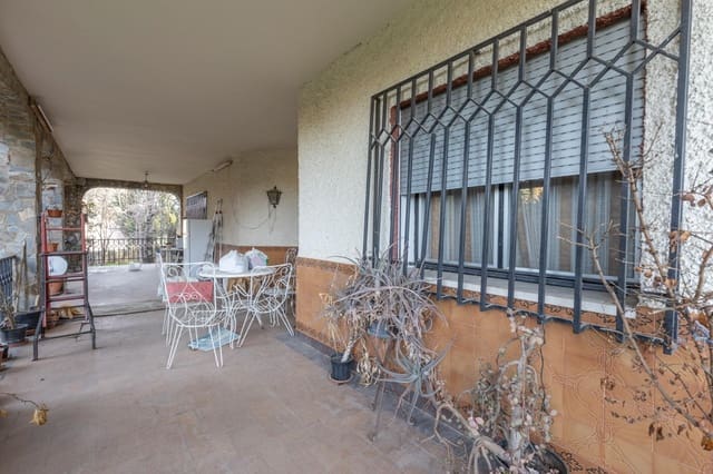 6 sypialnia Willa na sprzedaż w La Zubia z basenem garażem - 1 100 000 € (Ref: 9674525)