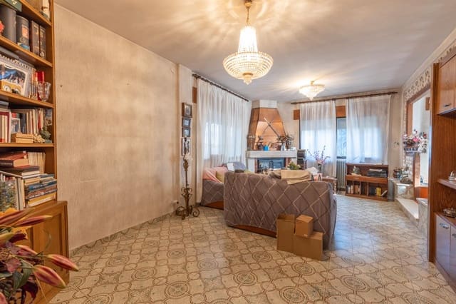 6 sypialnia Willa na sprzedaż w La Zubia z basenem garażem - 1 100 000 € (Ref: 9674525)