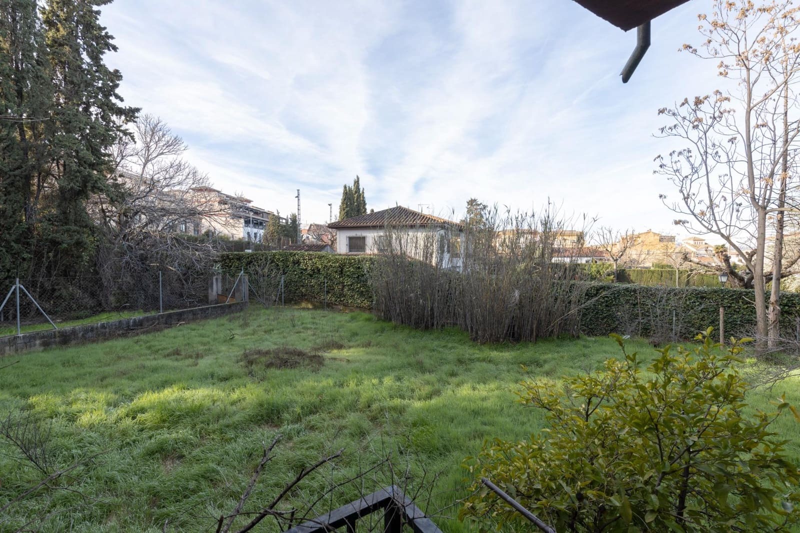 6 bedroom Villa for sale in La Zubia with pool garage - € 1,100,000 (Ref: 9674525)