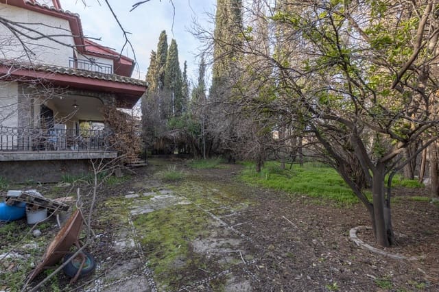 6 sypialnia Willa na sprzedaż w La Zubia z basenem garażem - 1 100 000 € (Ref: 9674525)