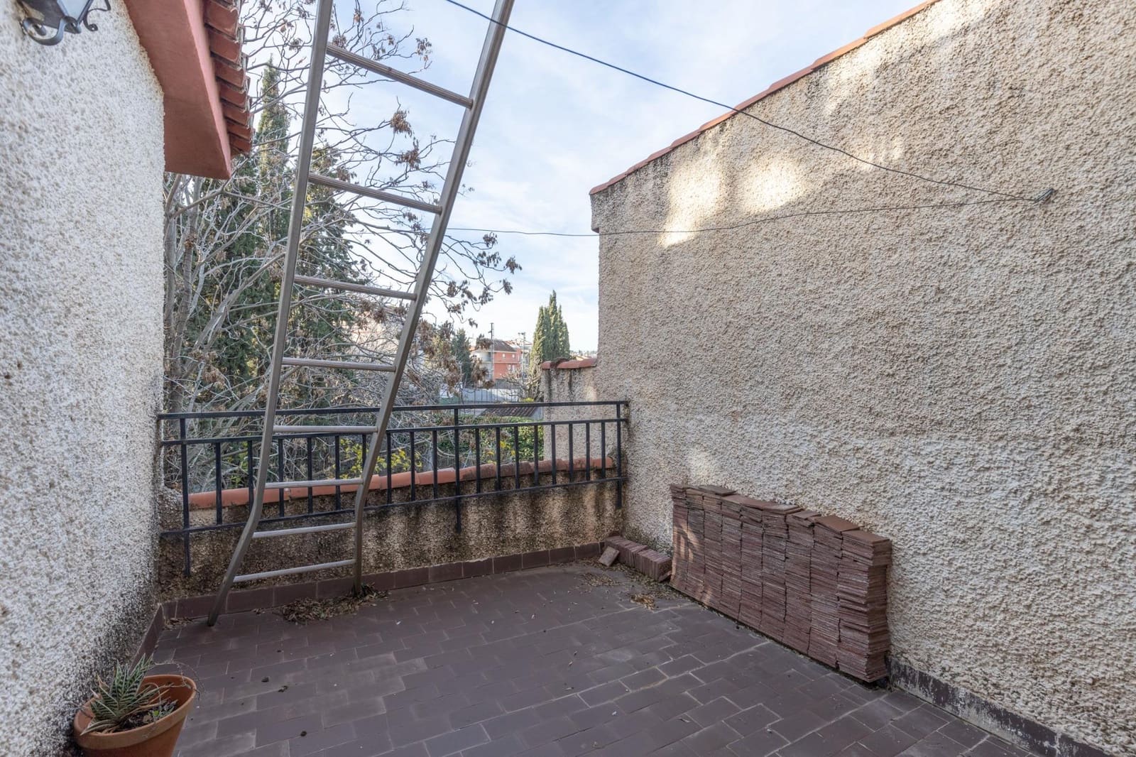 6 bedroom Villa for sale in La Zubia with pool garage - € 1,100,000 (Ref: 9674525)