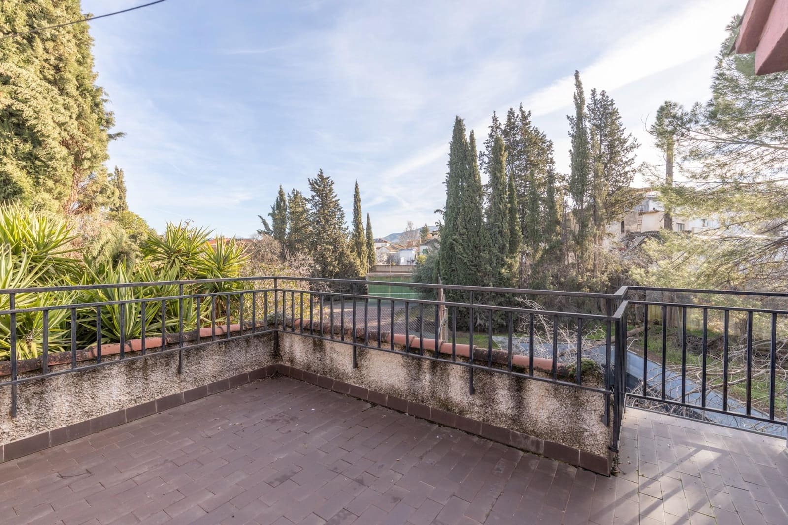 6 bedroom Villa for sale in La Zubia with pool garage - € 1,100,000 (Ref: 9674525)