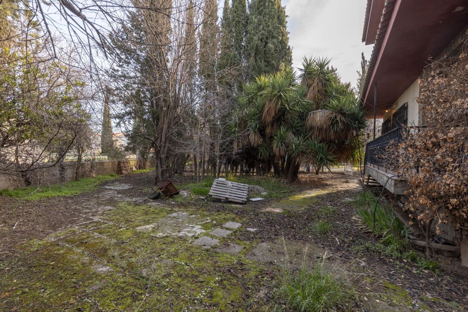 6 bedroom Villa for sale in La Zubia with pool garage - € 1,100,000 (Ref: 9674525)