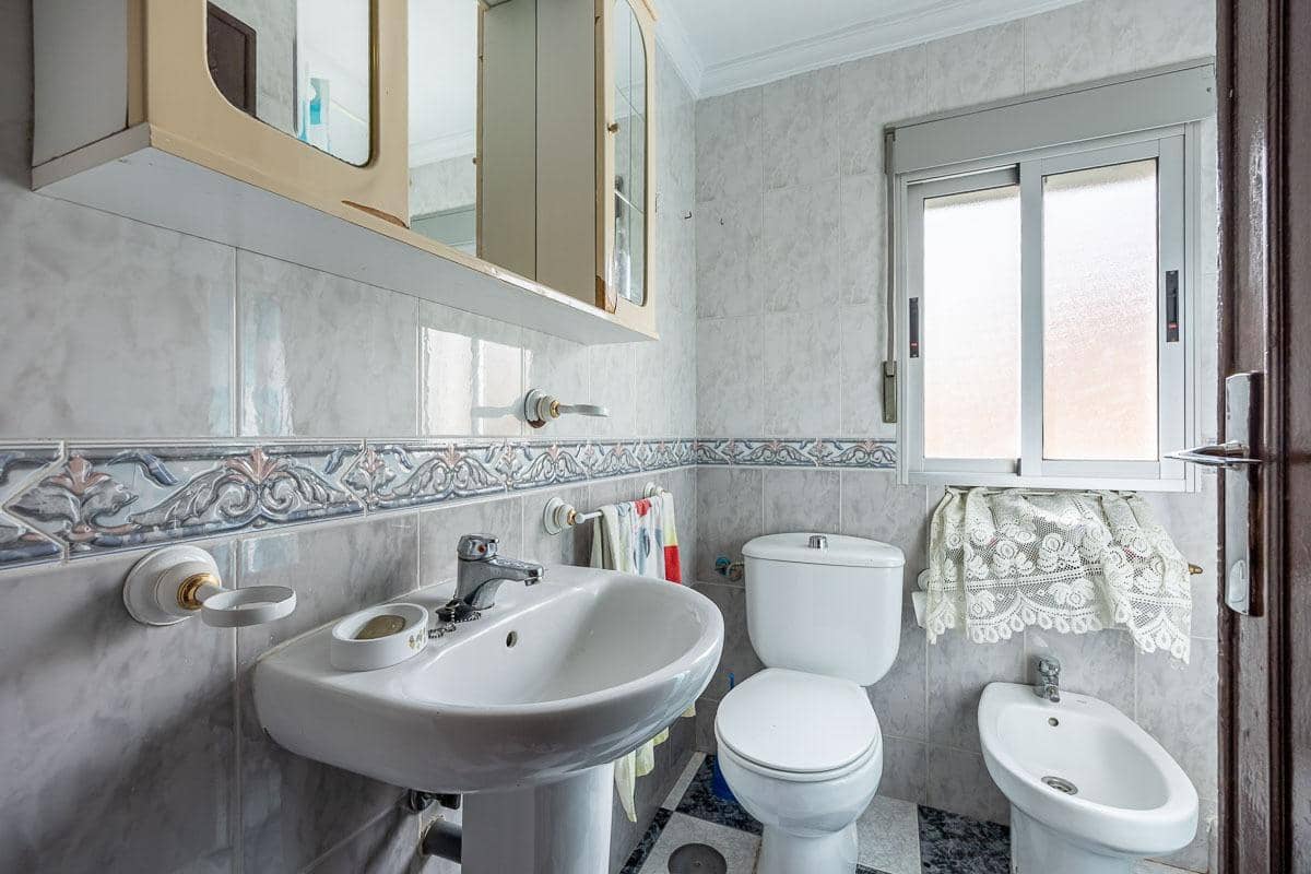 3 quarto Apartamento para venda em Granada cidade - 159 000 € (Ref: 9677666)