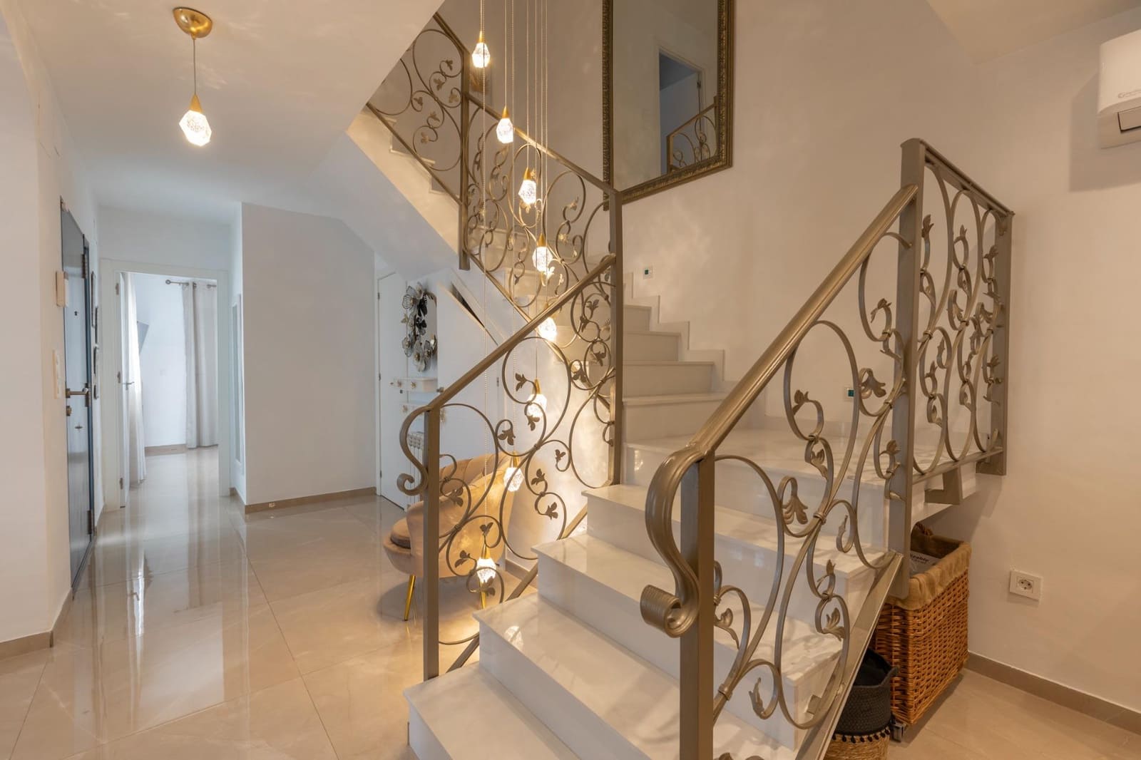 Chalet de 5 habitaciones en Peligros en venta con garaje - 395.000 € (Ref: 9677668)