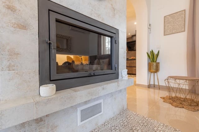 Chalet de 5 habitaciones en Peligros en venta con garaje - 395.000 € (Ref: 9677668)