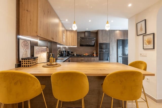 Chalet de 5 habitaciones en Peligros en venta con garaje - 395.000 € (Ref: 9677668)