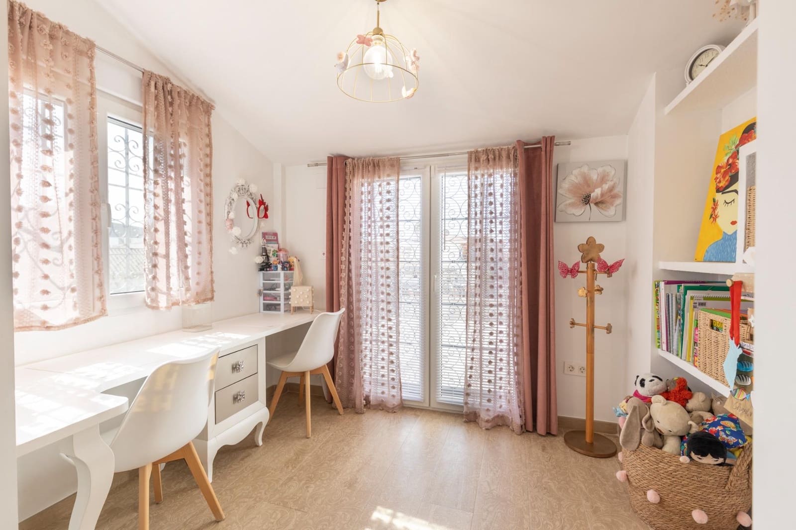 Chalet de 5 habitaciones en Peligros en venta con garaje - 395.000 € (Ref: 9677668)