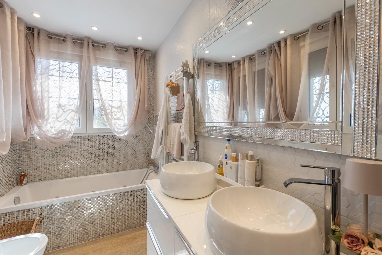 Chalet de 5 habitaciones en Peligros en venta con garaje - 395.000 € (Ref: 9677668)