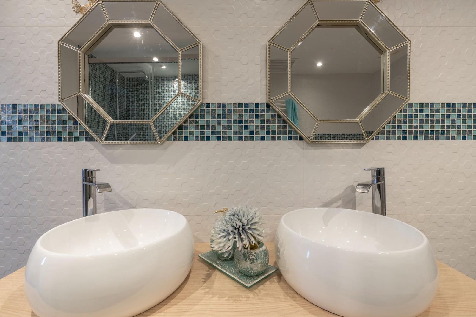 Chalet de 5 habitaciones en Peligros en venta con garaje - 395.000 € (Ref: 9677668)