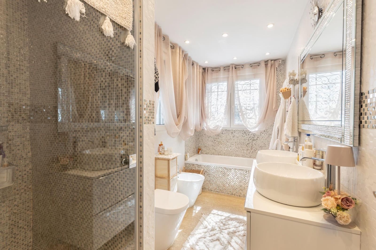 Chalet de 5 habitaciones en Peligros en venta con garaje - 395.000 € (Ref: 9677668)