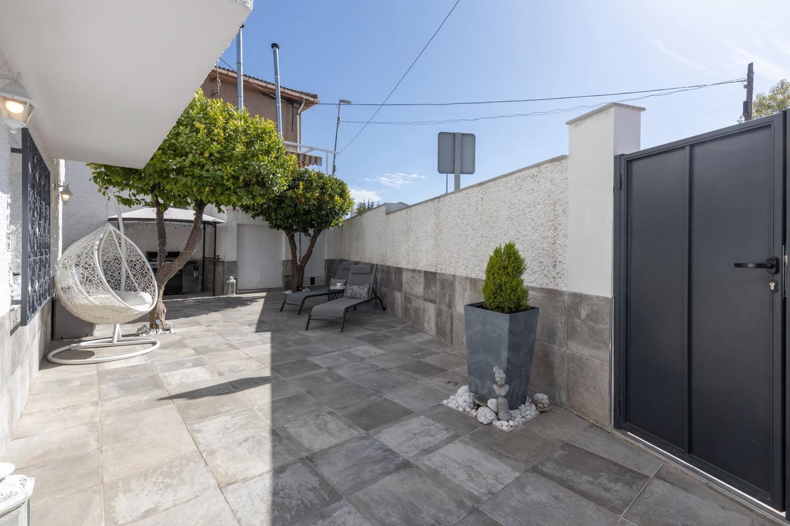 Chalet de 5 habitaciones en Peligros en venta con garaje - 395.000 € (Ref: 9677668)