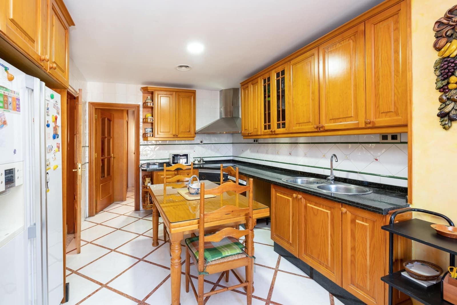 6 soveværelse Villa til salg i Granada by med swimmingpool - € 745.000 (Ref: 9677669)