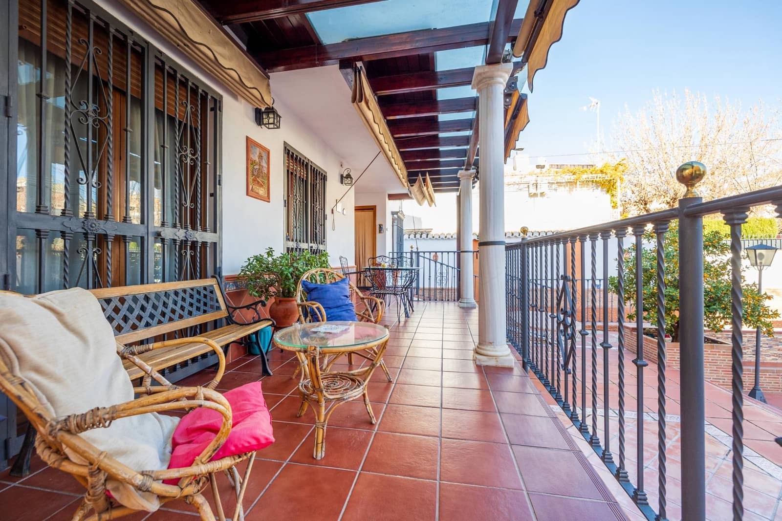 6 soveværelse Villa til salg i Granada by med swimmingpool - € 745.000 (Ref: 9677669)