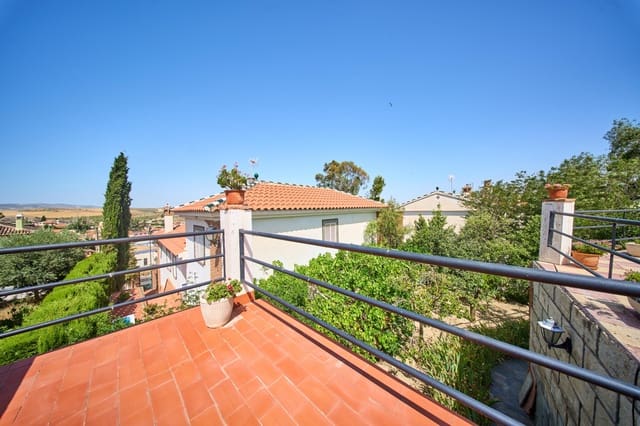 4 makuuhuone Huvila myytävänä paikassa Otura mukana uima-altaan - 349 000 € (Ref: 9677670)