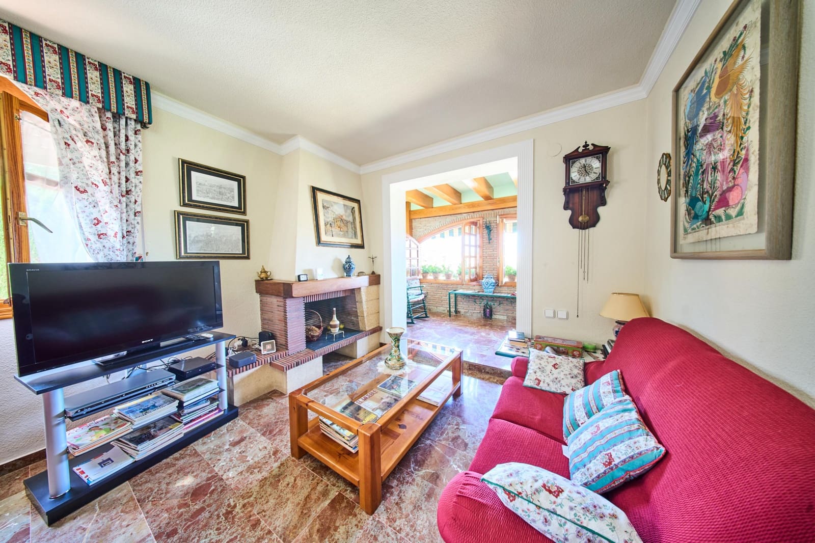 4 bedroom Villa for sale in Otura with pool - € 349,000 (Ref: 9677670)