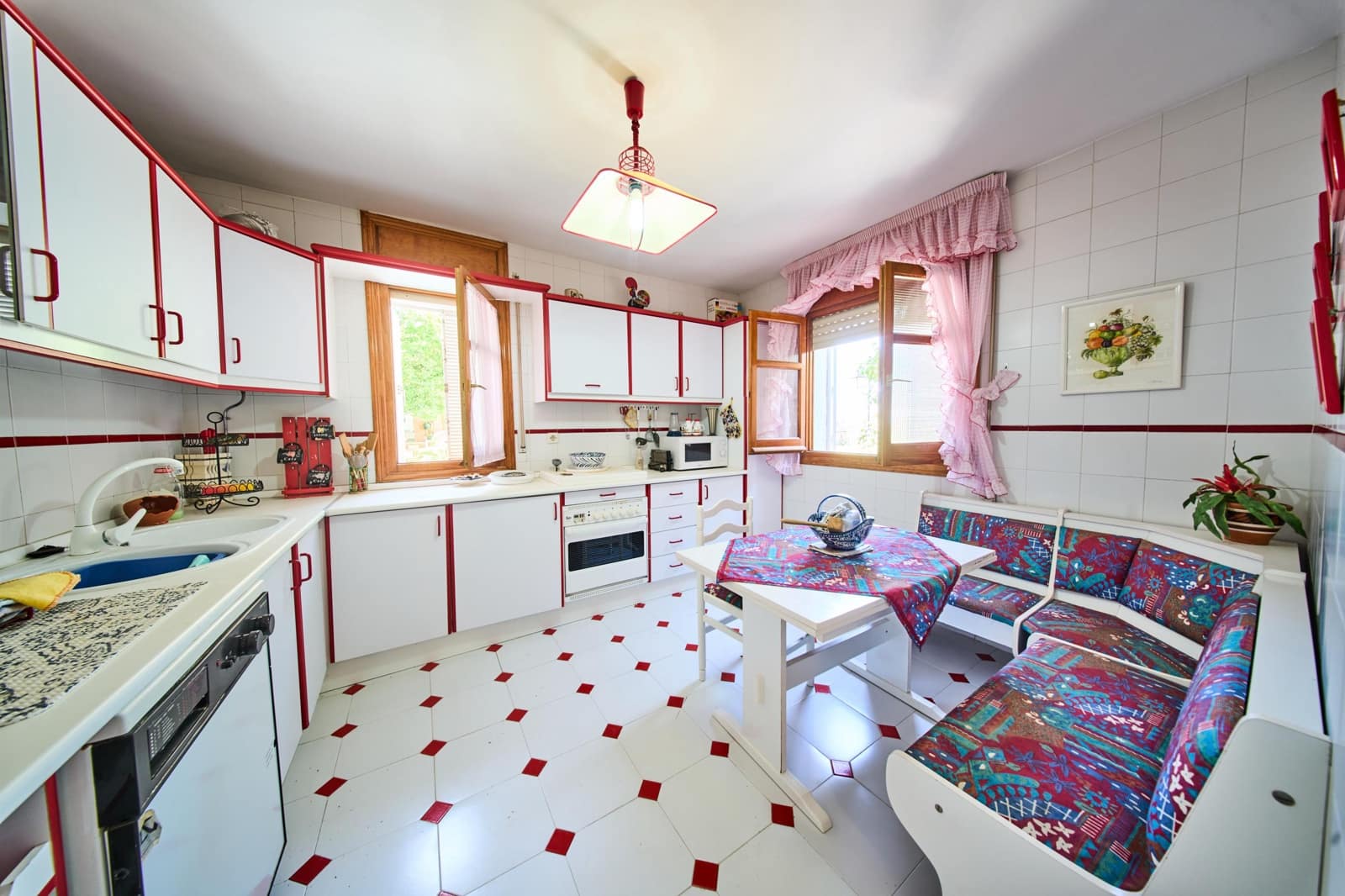 3 bedroom Villa for sale in Otura - € 249,000 (Ref: 9677671)