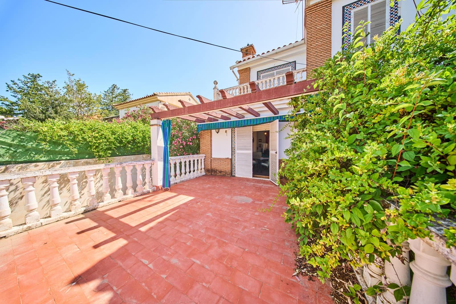 3 bedroom Villa for sale in Otura - € 249,000 (Ref: 9677671)