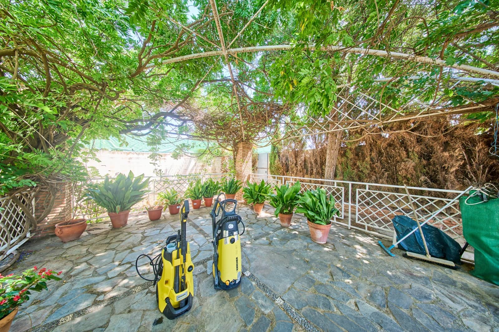 3 bedroom Villa for sale in Otura - € 249,000 (Ref: 9677671)