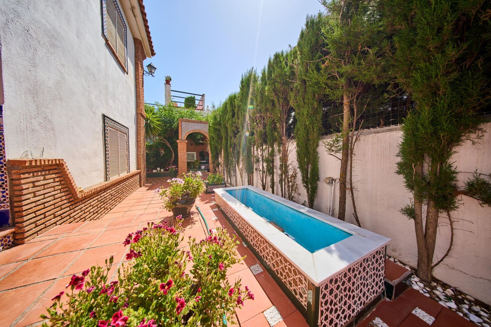 Chalet de 7 habitaciones en Otura en venta con piscina - 560.000 € (Ref: 9677672)