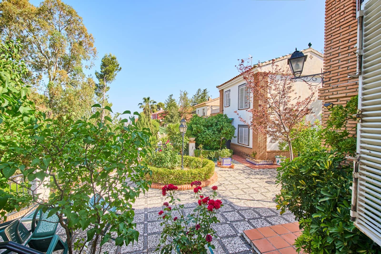 Chalet de 7 habitaciones en Otura en venta con piscina - 560.000 € (Ref: 9677672)