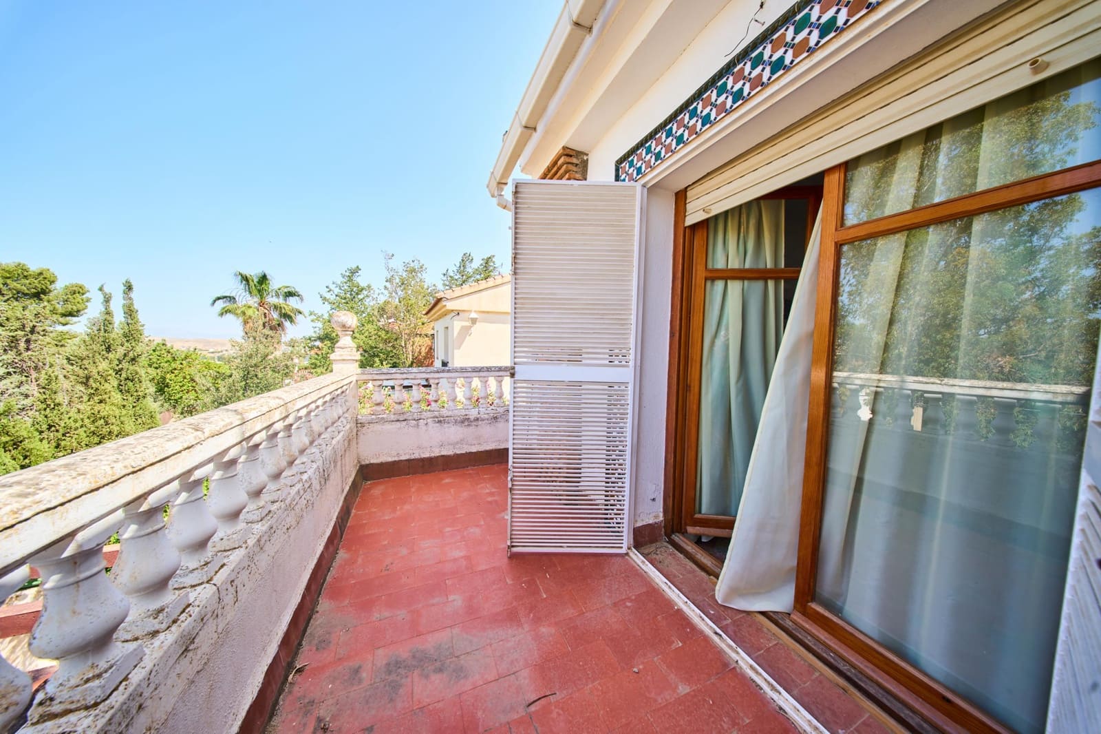 Chalet de 7 habitaciones en Otura en venta con piscina - 560.000 € (Ref: 9677672)