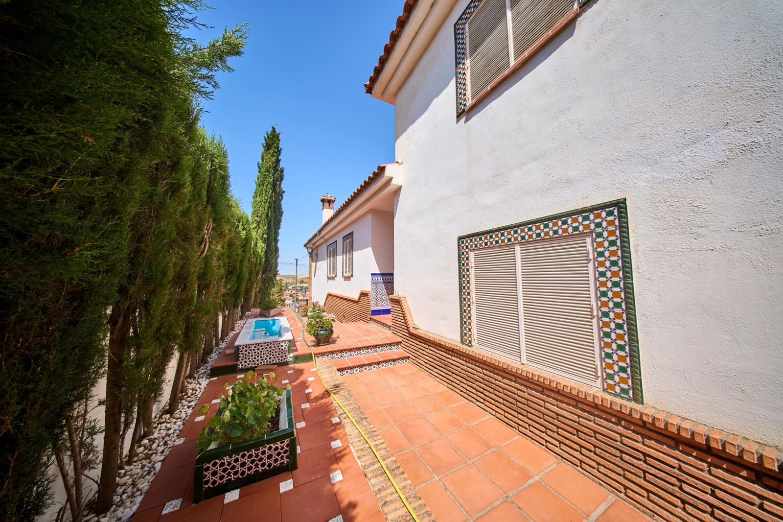 Chalet de 7 habitaciones en Otura en venta con piscina - 560.000 € (Ref: 9677672)