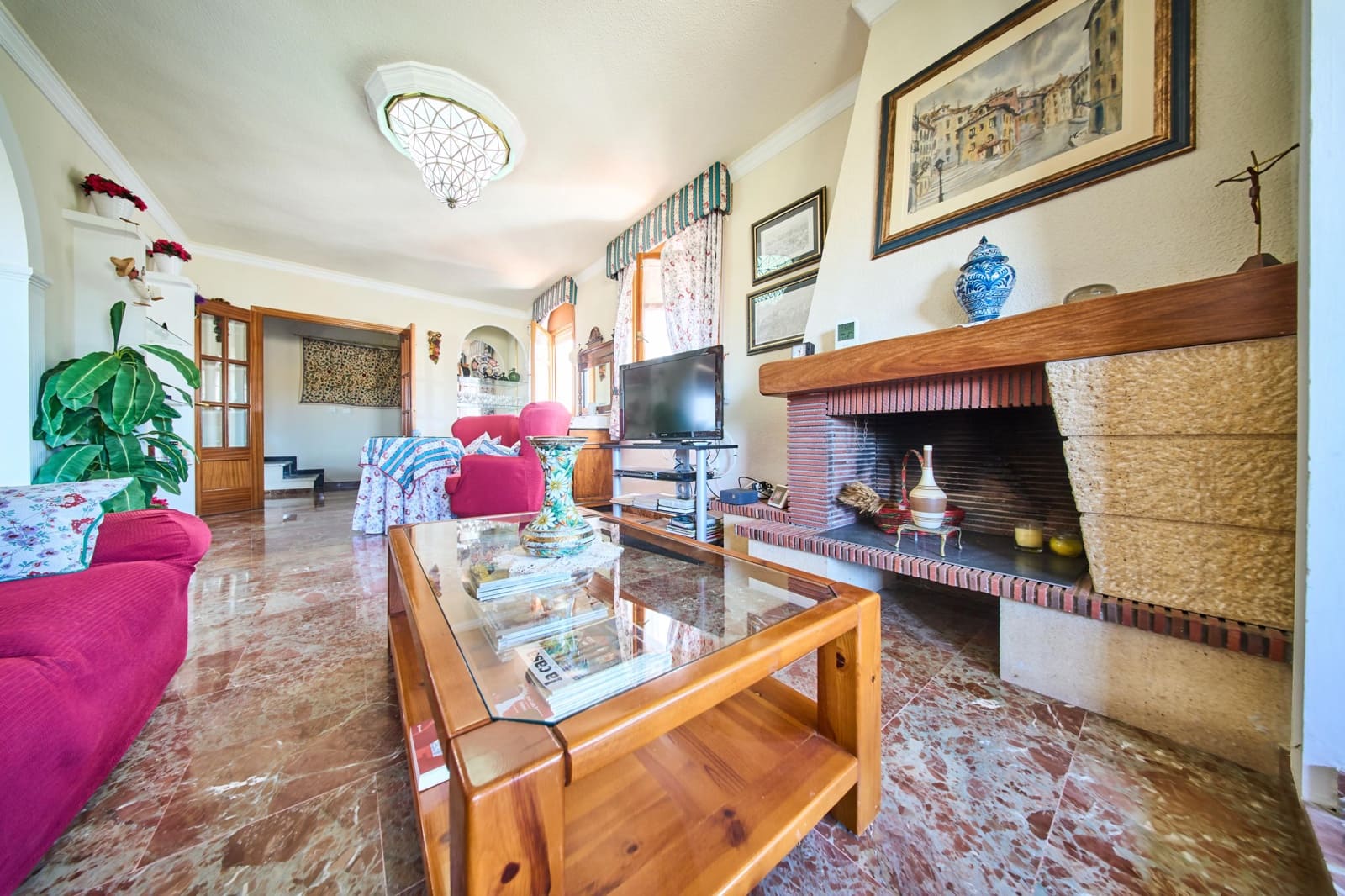 Chalet de 7 habitaciones en Otura en venta con piscina - 560.000 € (Ref: 9677672)