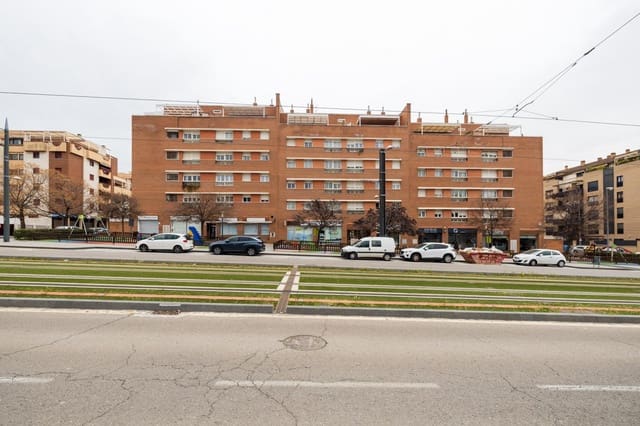 2 sypialnia Apartament na sprzedaż w Avda. Federico Garcia Lorca - Nueva Estación Autobuses, Miasto Grenada z basenem - 295 000 € (Ref: 9677674)