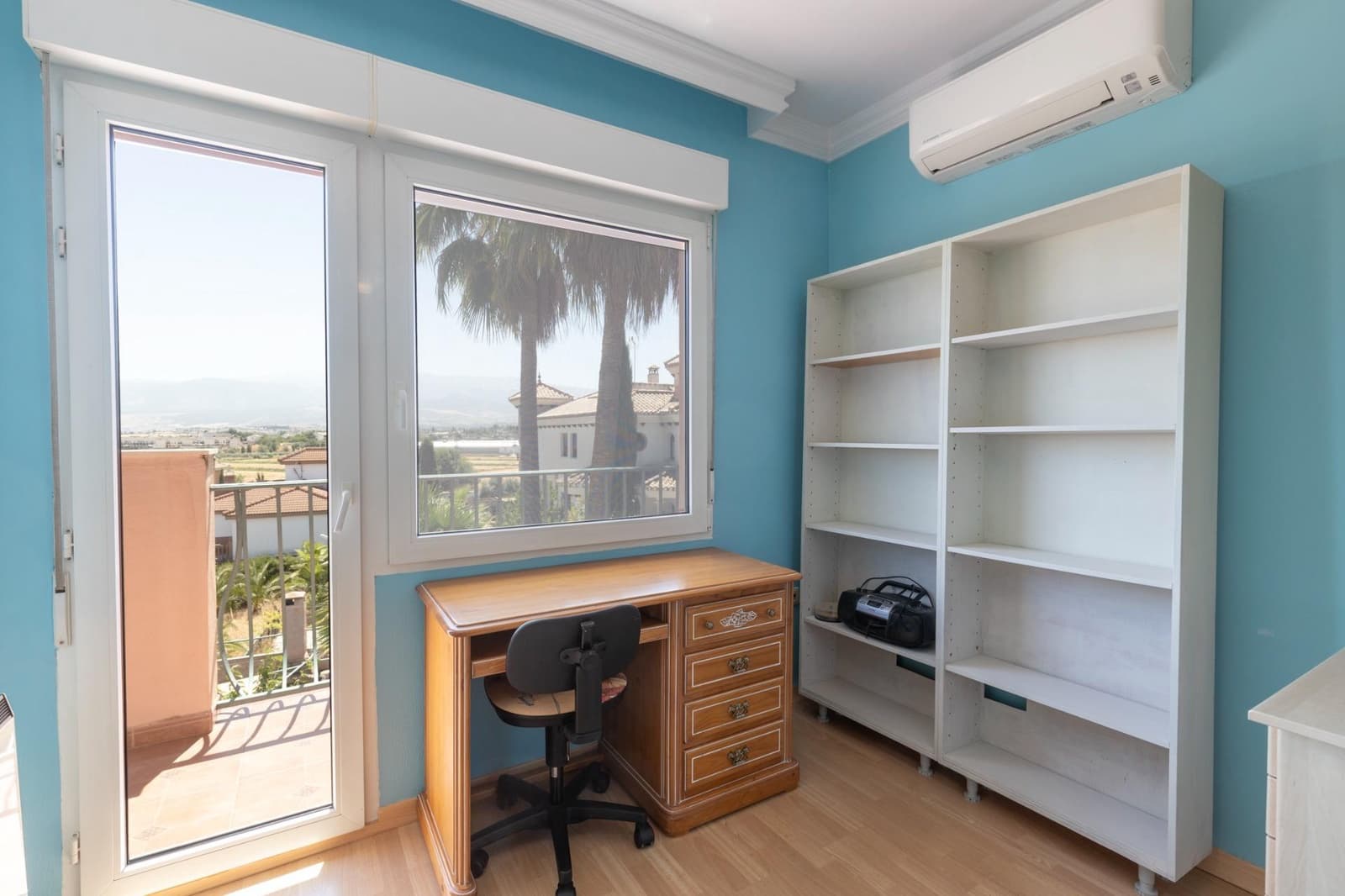 Chalet de 7 habitaciones en Las Gabias en venta con piscina garaje - 575.000 € (Ref: 9677677)