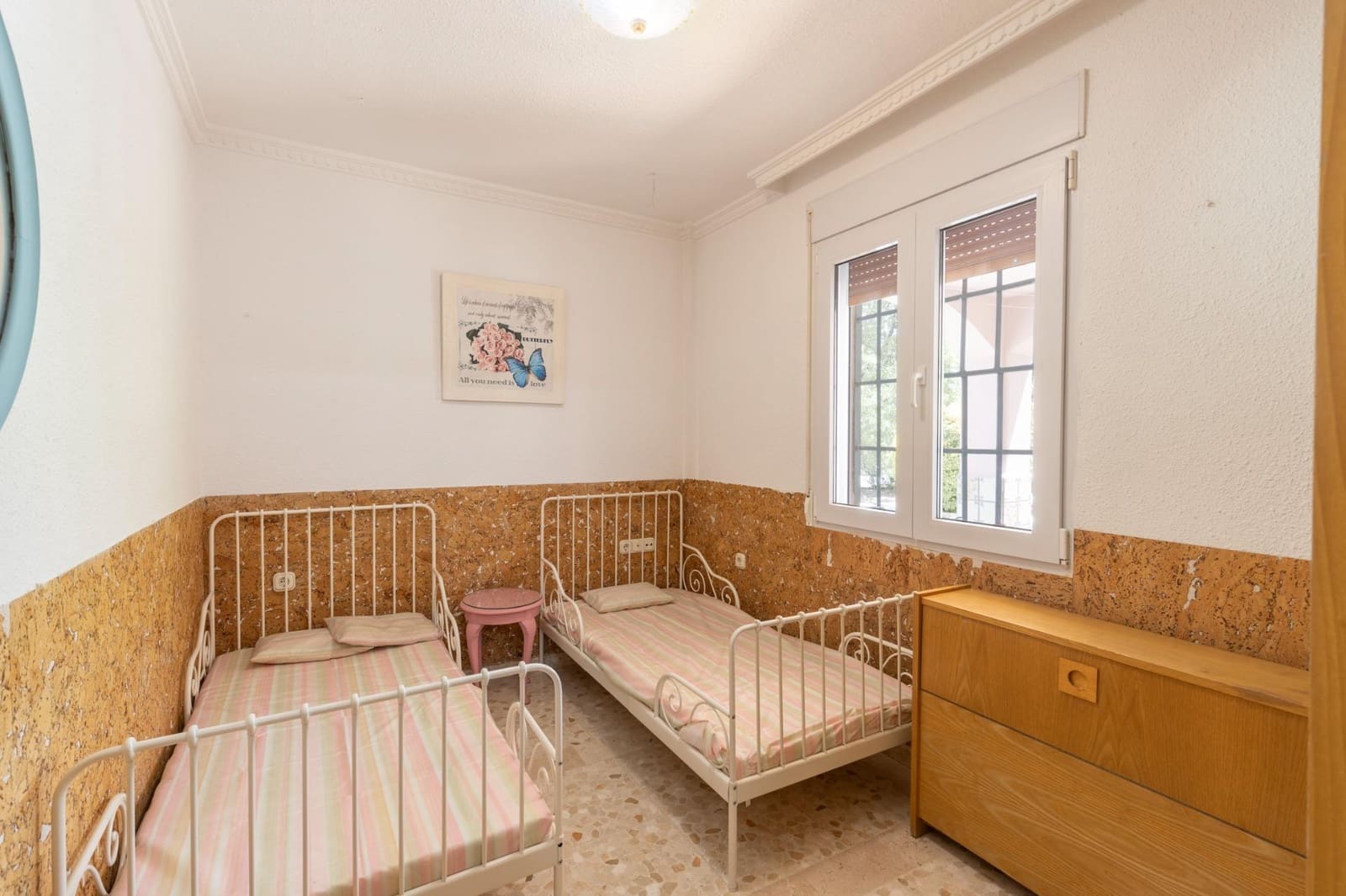 Chalet de 7 habitaciones en Las Gabias en venta con piscina garaje - 575.000 € (Ref: 9677677)