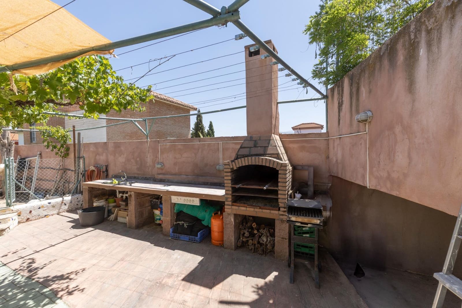 Chalet de 7 habitaciones en Las Gabias en venta con piscina garaje - 575.000 € (Ref: 9677677)