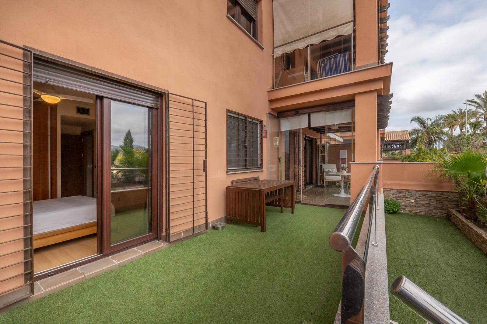 2 slaapkamer Flat te koop in Motril met zwembad garage - € 305.000 (Ref: 9680522)