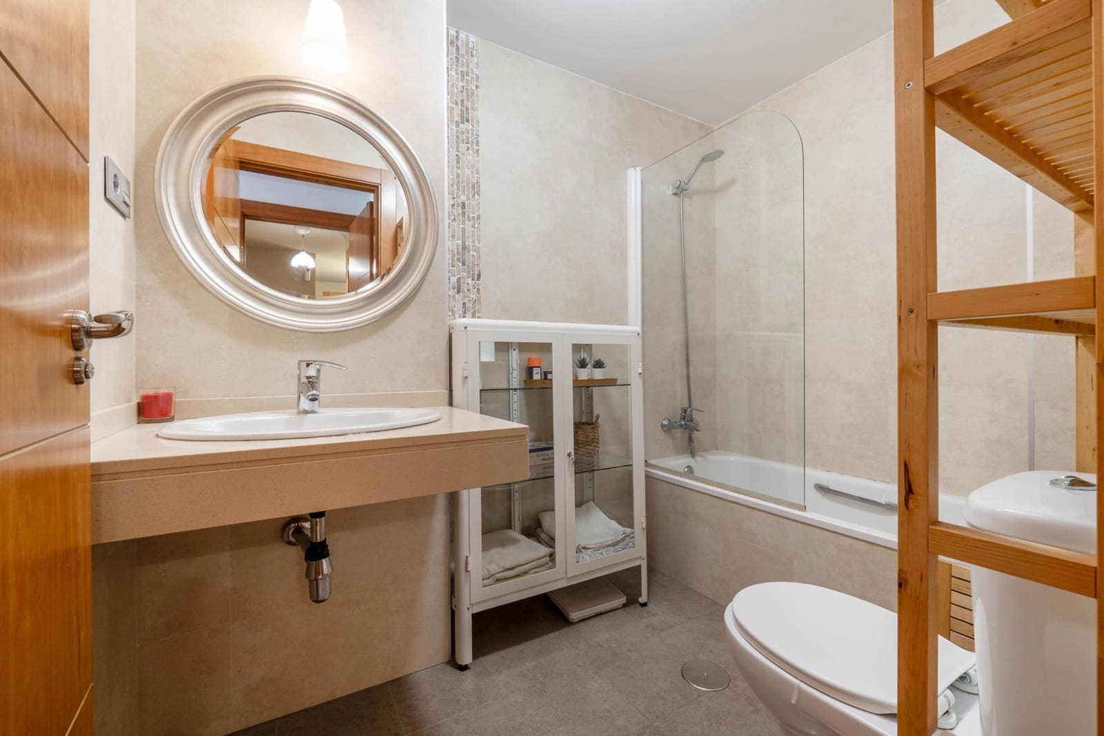 2 slaapkamer Flat te koop in Motril met zwembad garage - € 305.000 (Ref: 9680522)