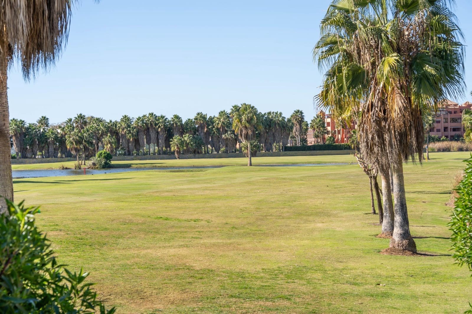 2 slaapkamer Flat te koop in Motril met zwembad garage - € 305.000 (Ref: 9680522)