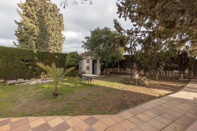 5 bedroom Villa for sale in Las Gabias with garage - € 480,000 (Ref: 9680523)