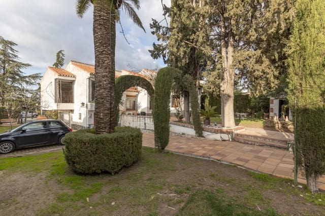 5 bedroom Villa for sale in Las Gabias with garage - € 480,000 (Ref: 9680523)