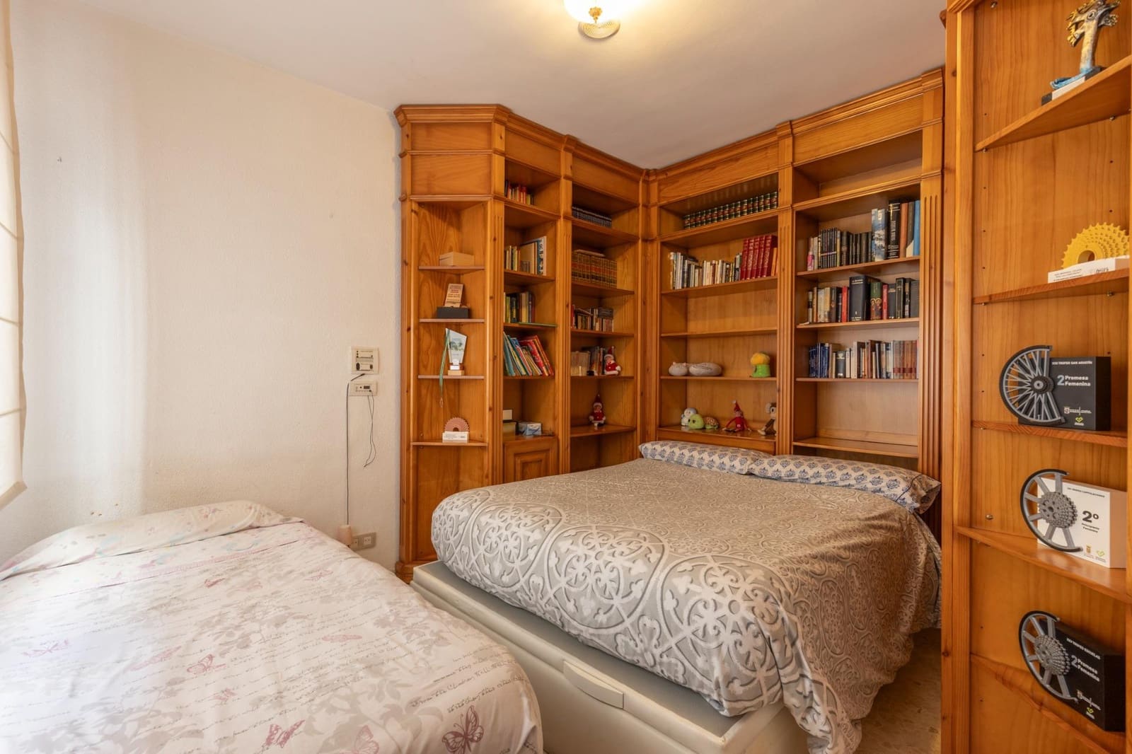 5 bedroom Villa for sale in Las Gabias with garage - € 480,000 (Ref: 9680523)