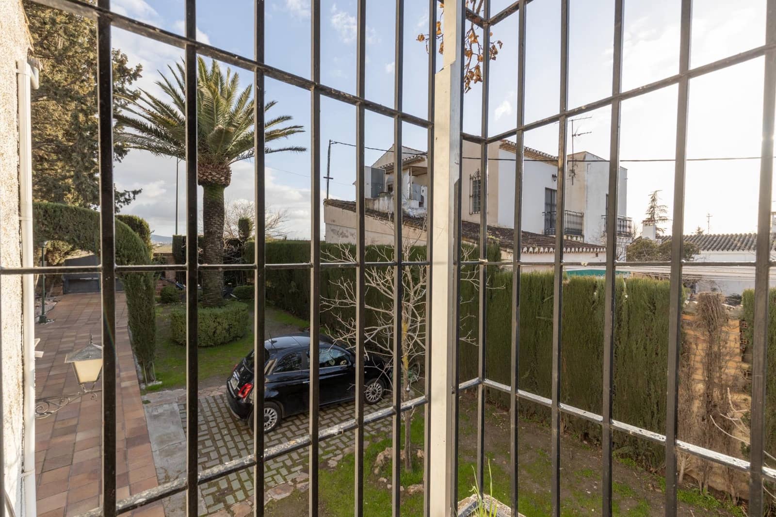 5 bedroom Villa for sale in Las Gabias with garage - € 480,000 (Ref: 9680523)