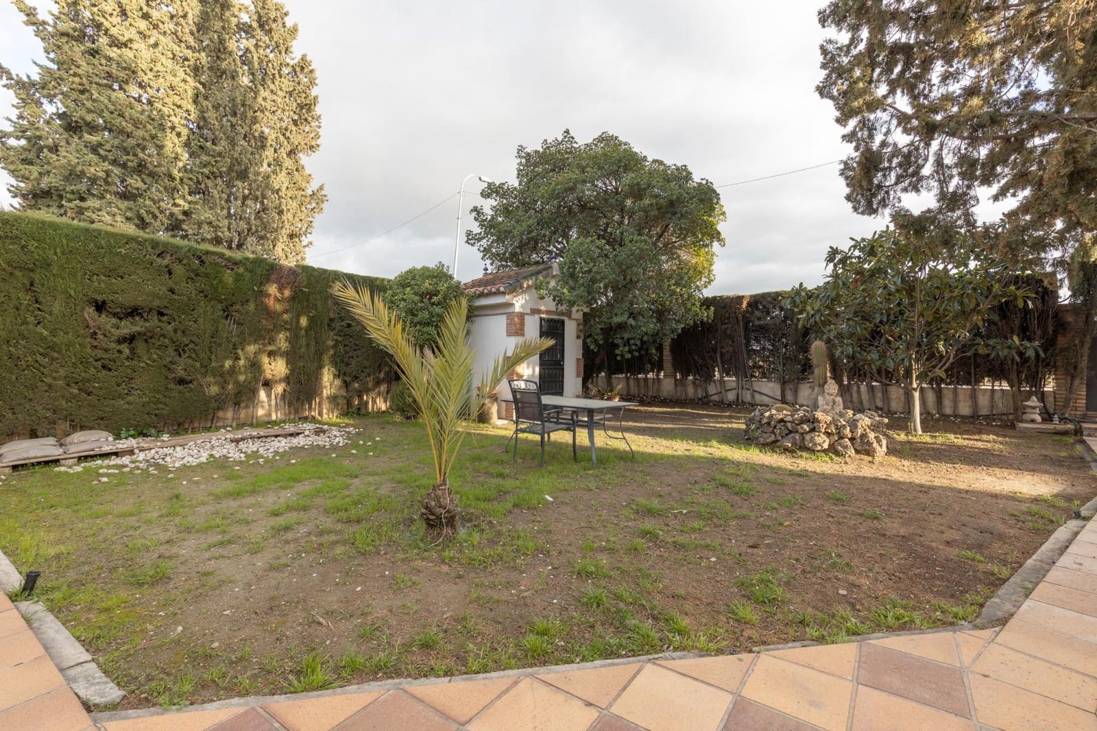 5 bedroom Villa for sale in Las Gabias with garage - € 480,000 (Ref: 9680523)