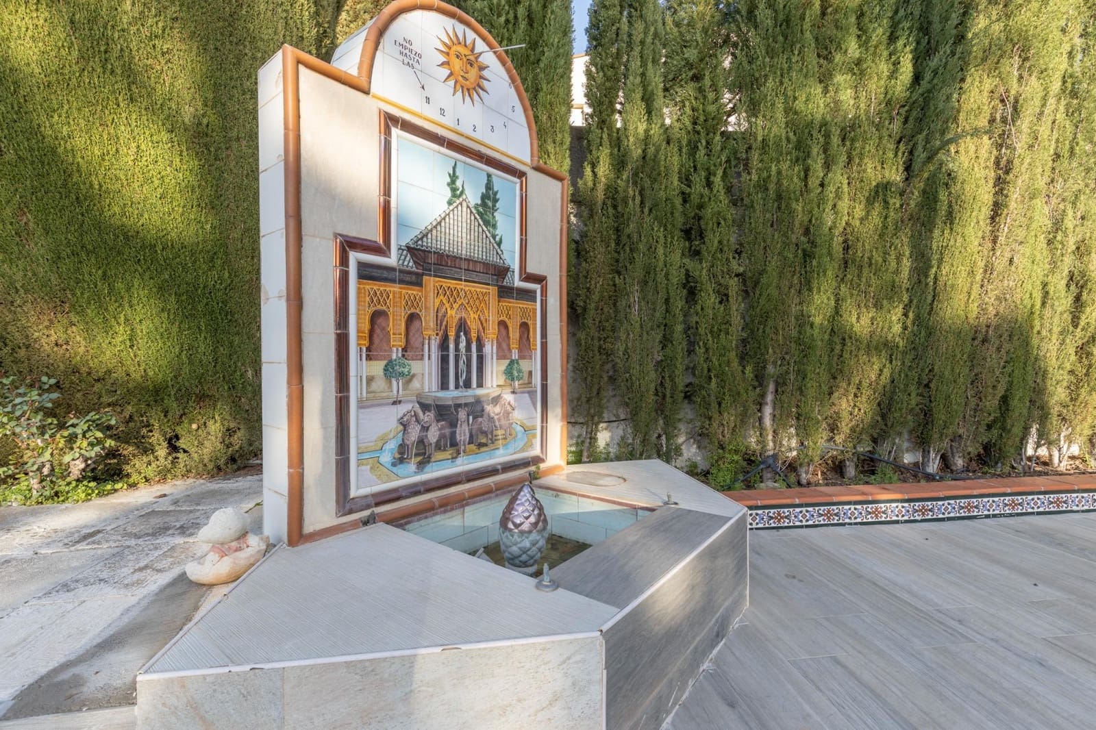 5 bedroom Villa for sale in Las Gabias with garage - € 480,000 (Ref: 9680523)