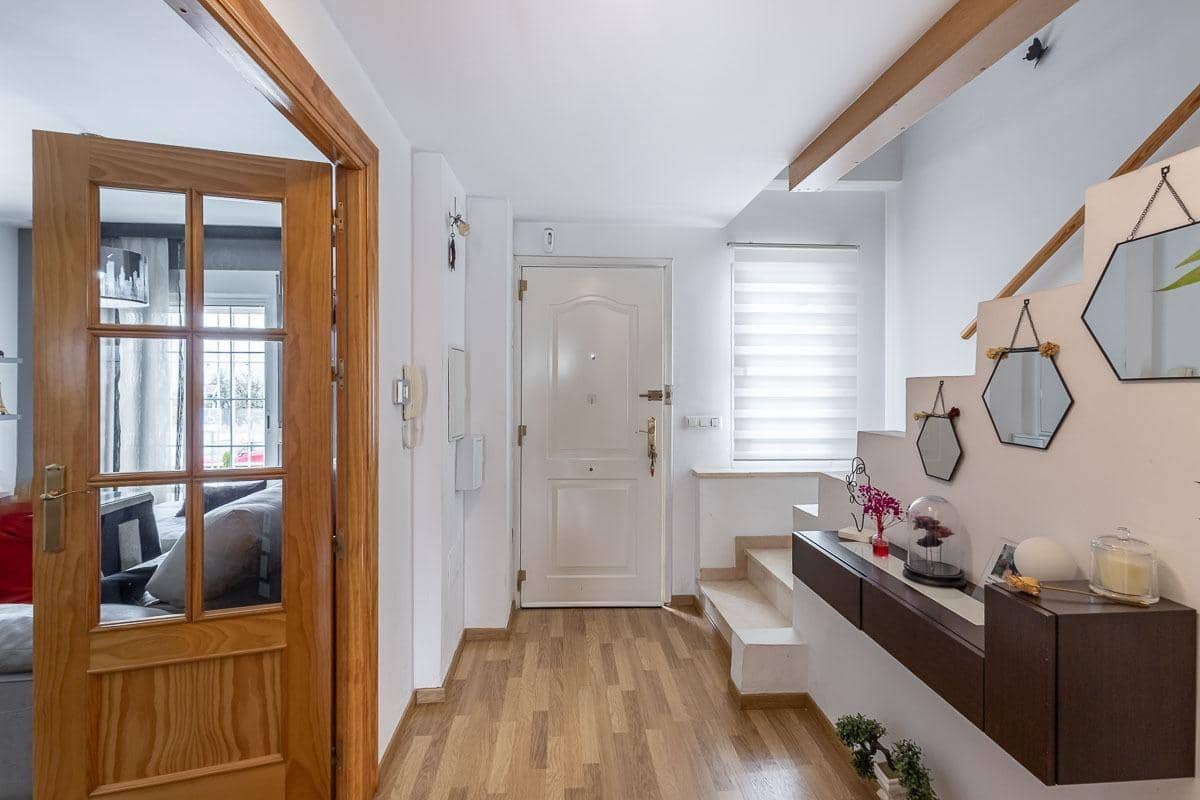 4 sypialnia Dom szeregowy na sprzedaż w Belicena z garażem - 239 900 € (Ref: 9680524)