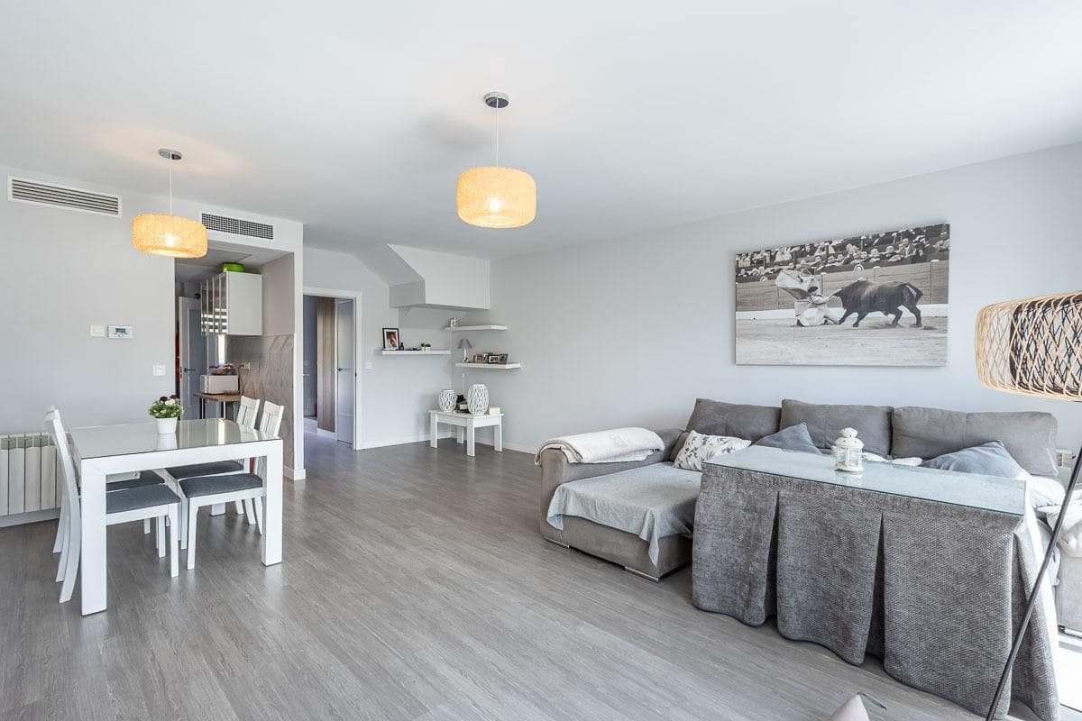 3 chambre Villa/Maison Mitoyenne à vendre à Grenade ville - 349 000 € (Ref: 9680525)