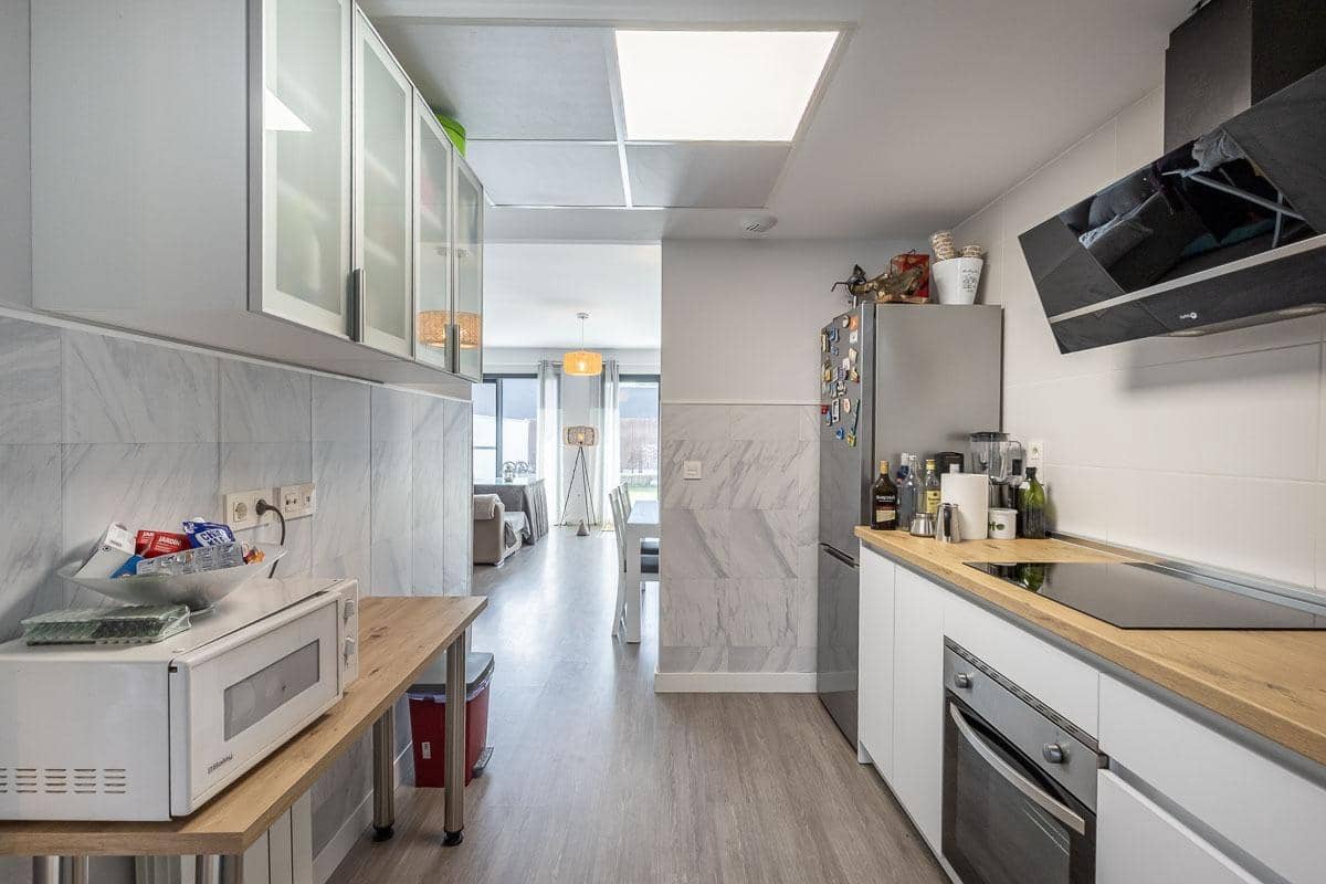 3 chambre Villa/Maison Mitoyenne à vendre à Grenade ville - 349 000 € (Ref: 9680525)