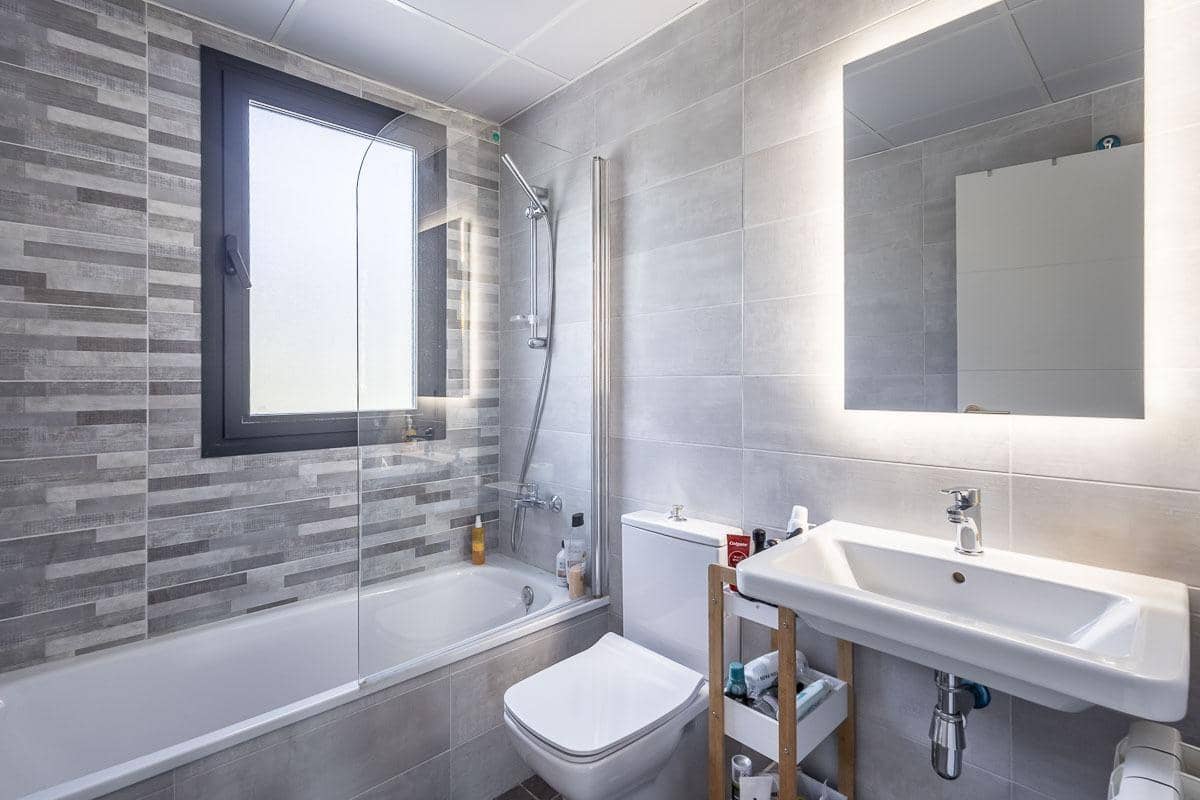 3 chambre Villa/Maison Mitoyenne à vendre à Grenade ville - 349 000 € (Ref: 9680525)