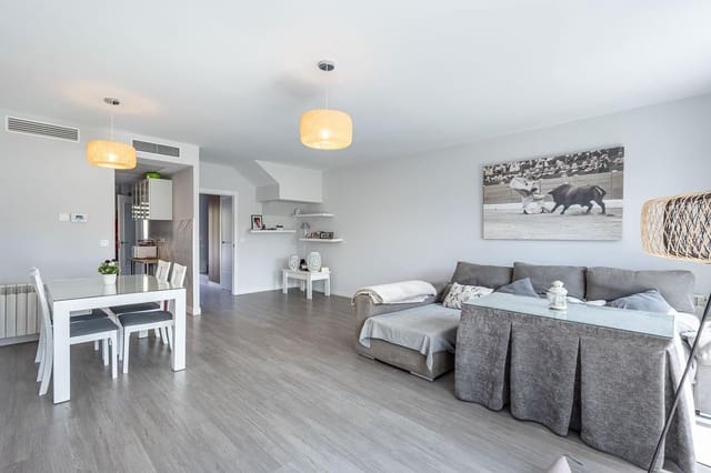 3 chambre Villa/Maison Mitoyenne à vendre à Carretera de la Sierra, Grenade ville - 349 000 € (Ref: 9680525)