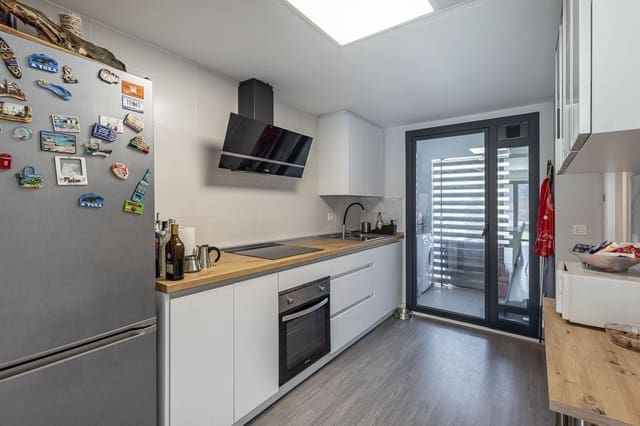 3 chambre Villa/Maison Mitoyenne à vendre à Carretera de la Sierra, Grenade ville - 349 000 € (Ref: 9680525)